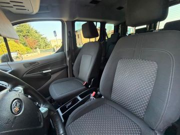 Ford Transit Connect - 12
