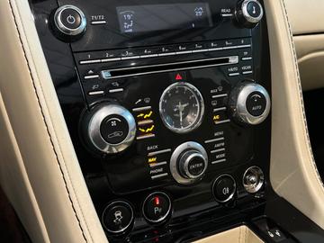 2013 Aston Martin V8 VANTAGE 缩略图 37