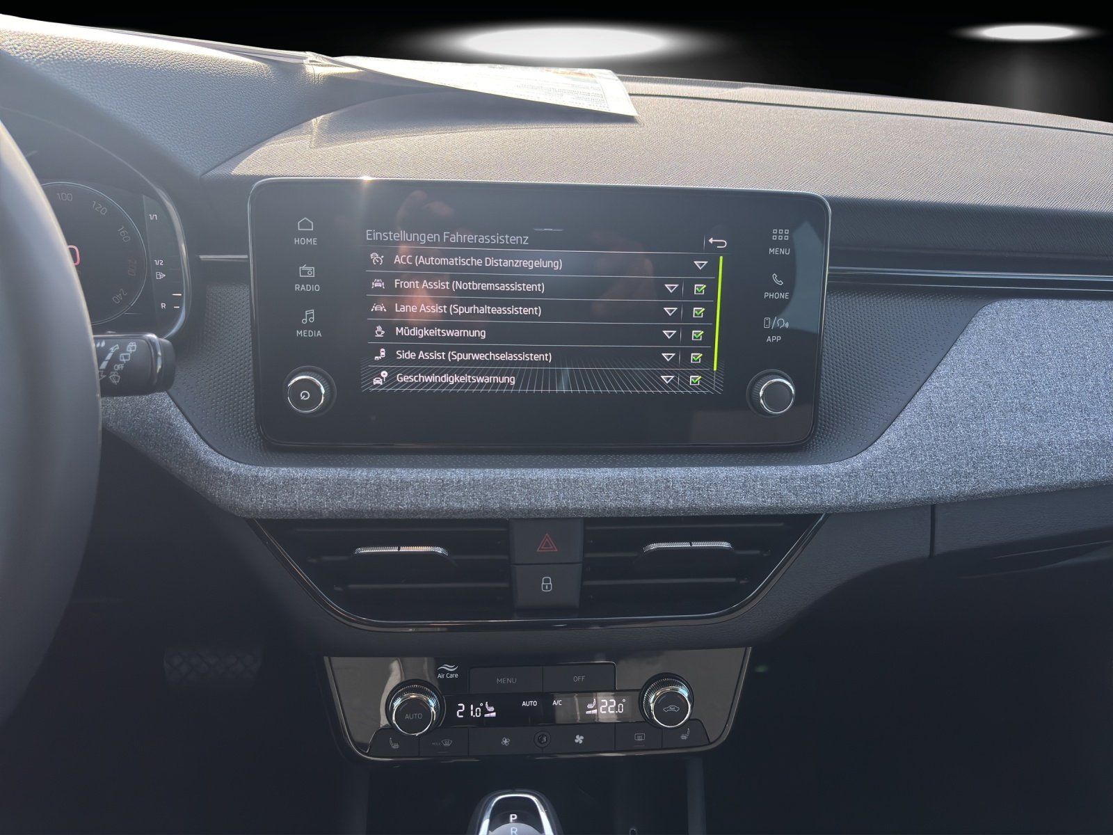 Fahrzeugabbildung SKODA Scala Drive 1,0 TSI 85 kW DSG