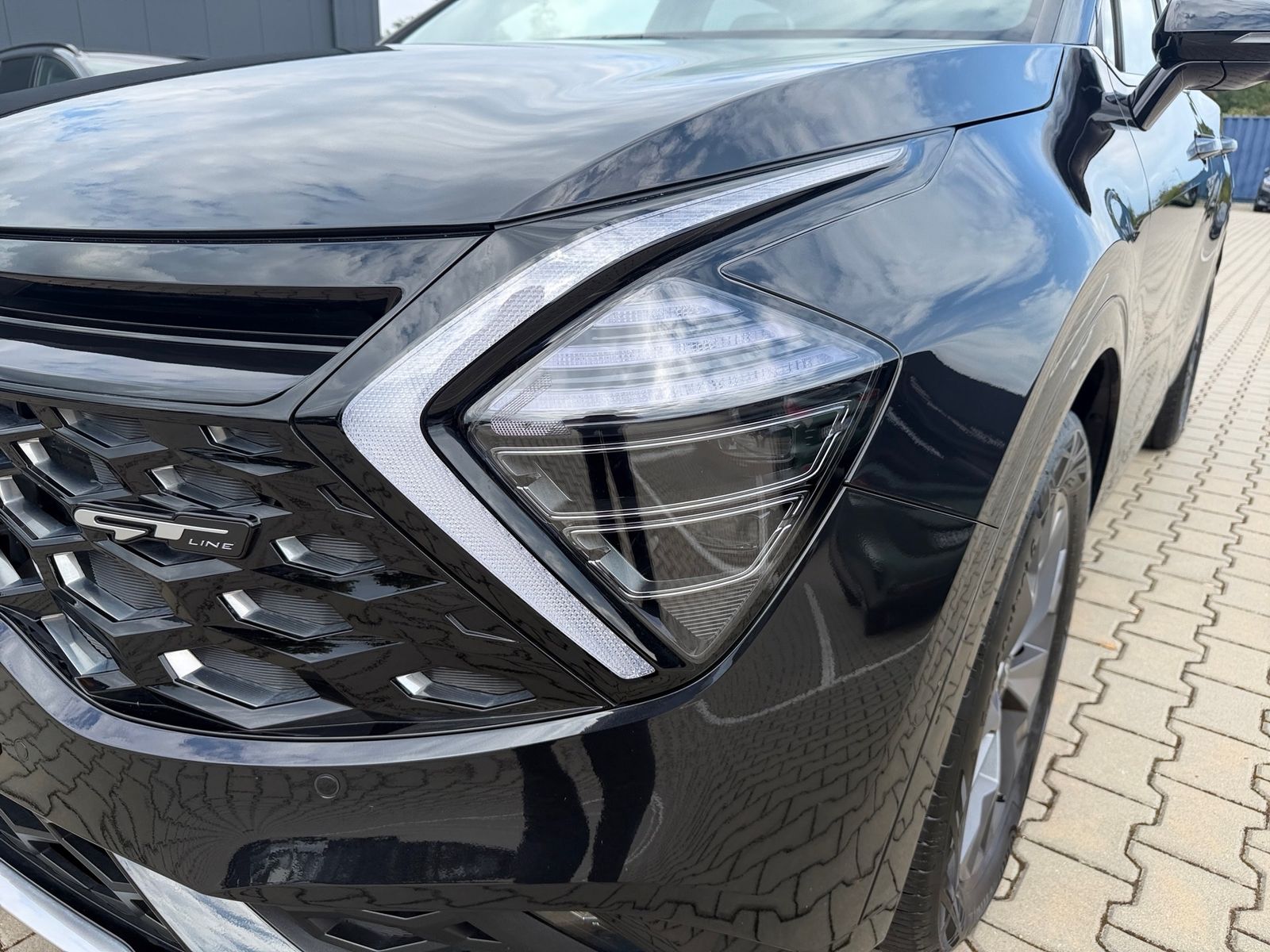 Fahrzeugabbildung Kia SPORTAGE 1.6T HEV 2WD AT GTL GD DRIVE SO AHK