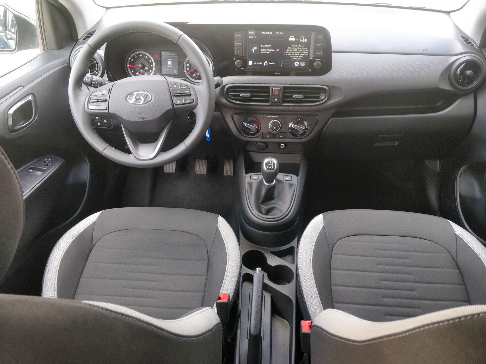 Fahrzeugabbildung Hyundai NEW i10 1.0 Edition 30 15"Alu LHZ SHZ KLIMA