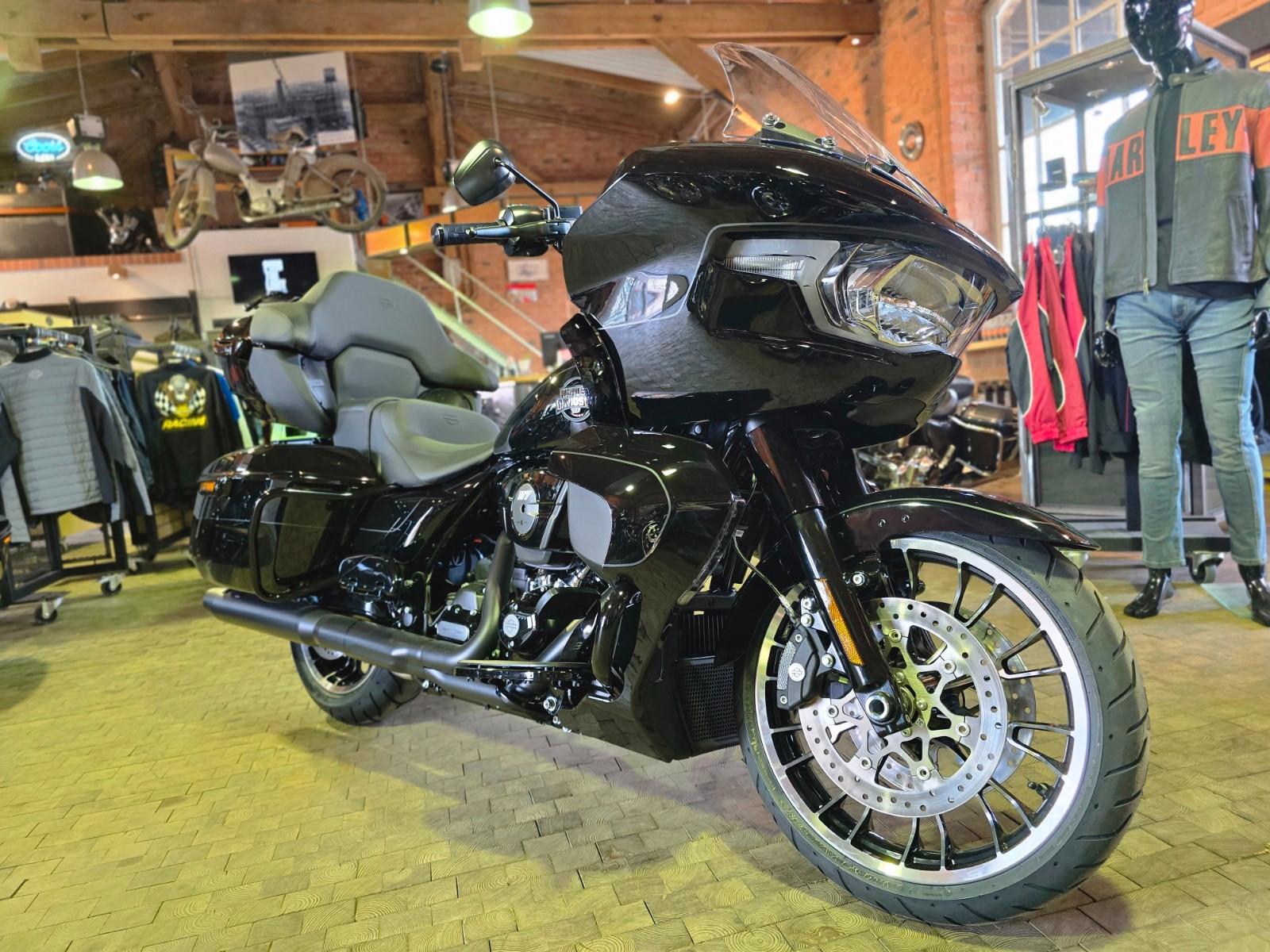 Harley-Davidson FLTRXL Road Glide Limited
