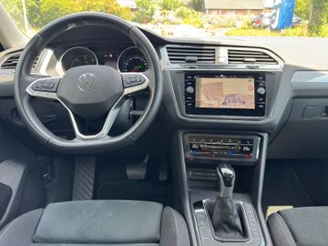 Volkswagen Tiguan - 2
