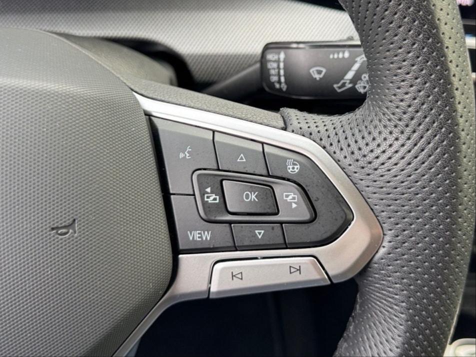 Volkswagen Golf VIII Variant R-Line 1.5 TSI APP*ACC*LED!!, миниатюра 14