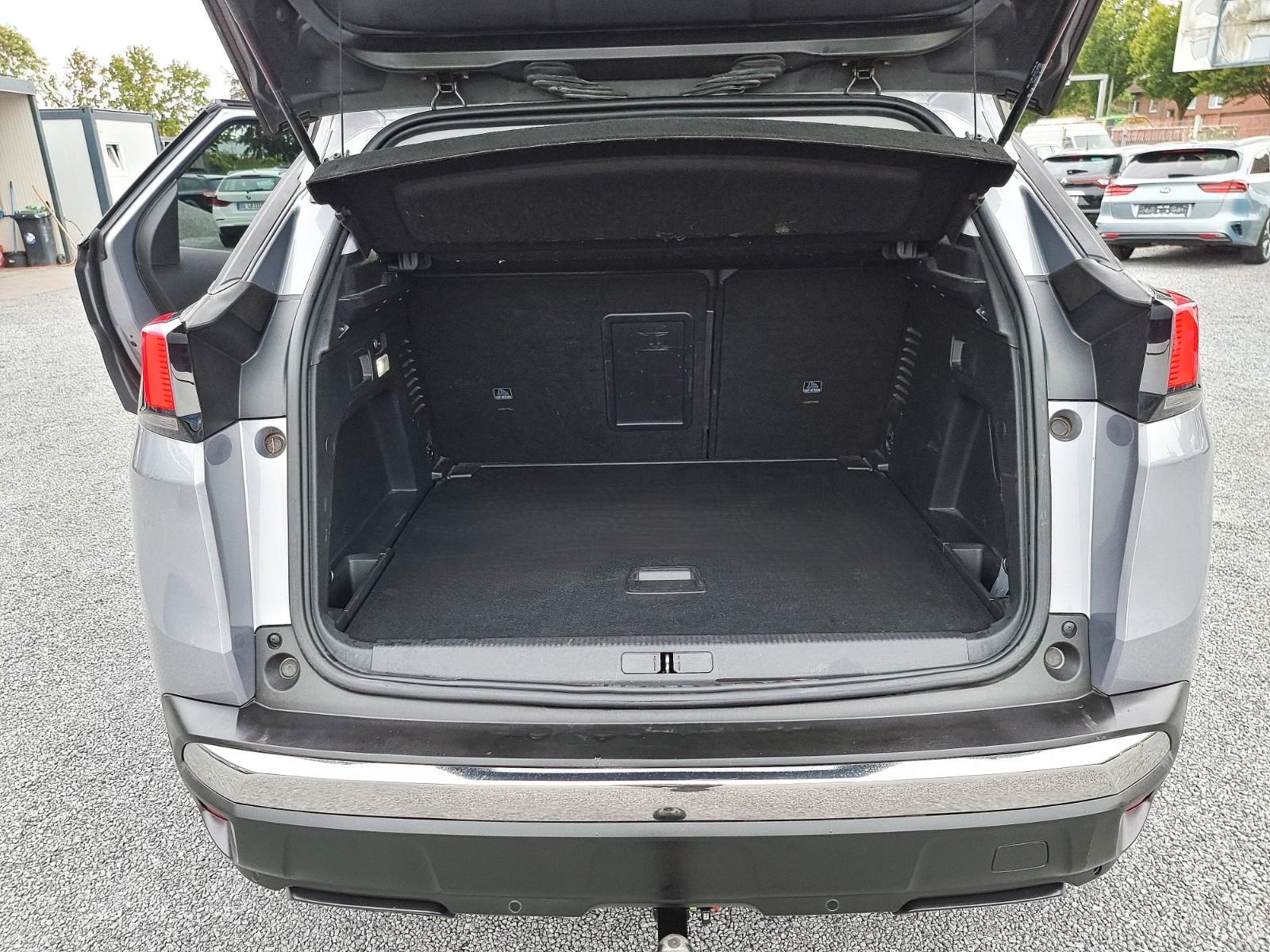 Peugeot 3008 Allure NAVI TEMP KAM SITZH PDC ACC CARPLAY