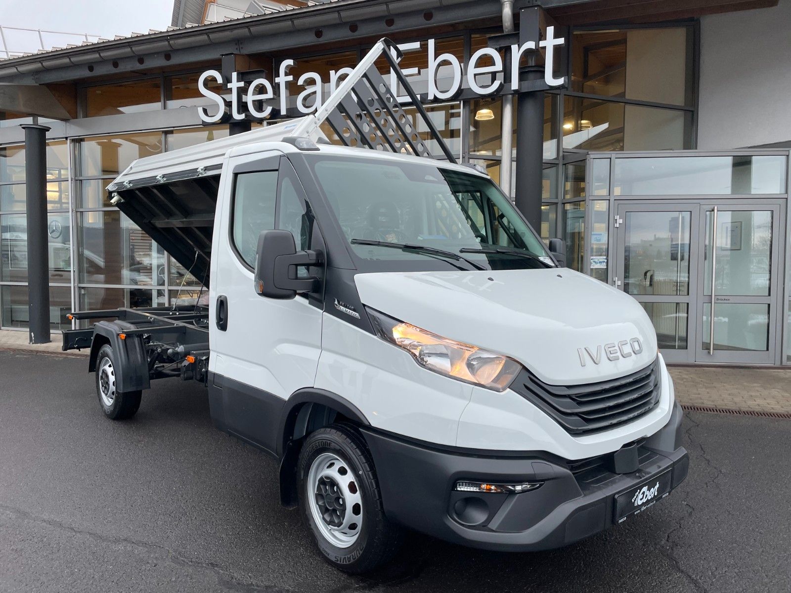 Fahrzeugabbildung Iveco Daily 35S14 A8*R3.450mm*Automatik*3Sitze*