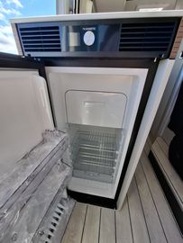 Westfalia Columbus 600 D 140PS Automatik SOLAR LED Lithium