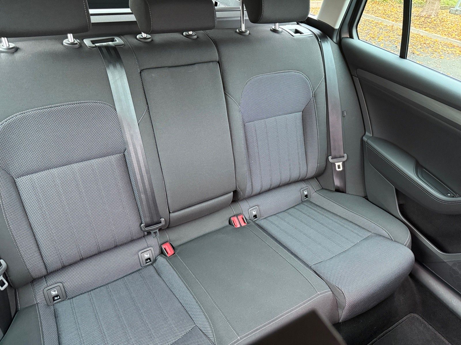 Superb Combi 2,0 TDI DSG Style Matrix Kamera ACC