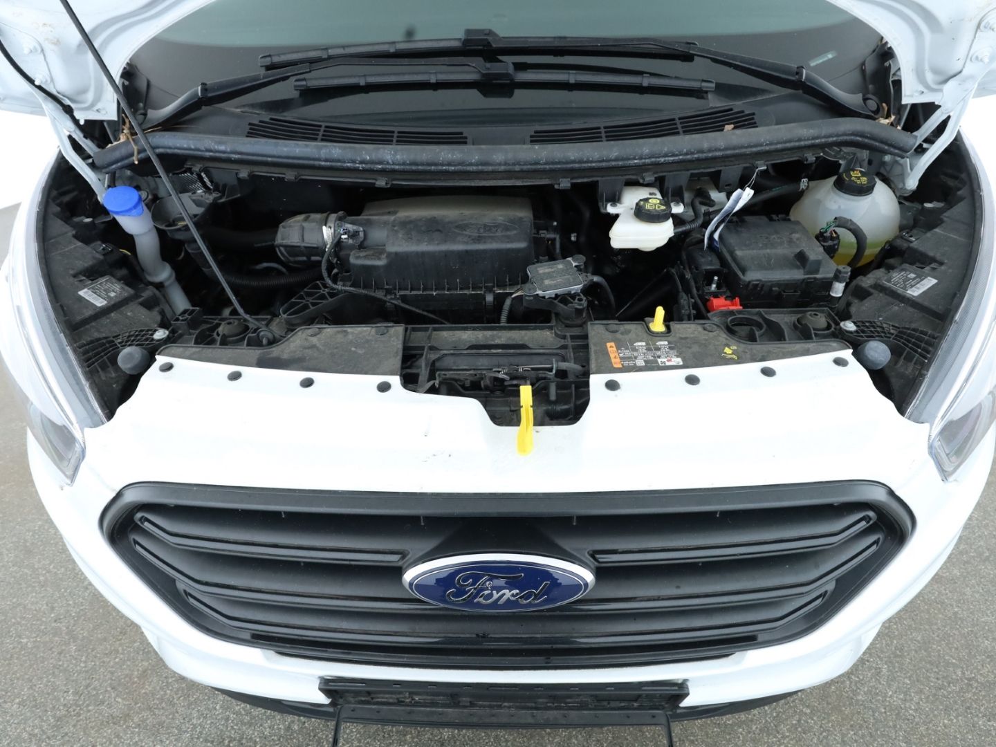 Fahrzeugabbildung Ford Transit Custom Kasten 300 L1 Trend DOPPEKABINE 6