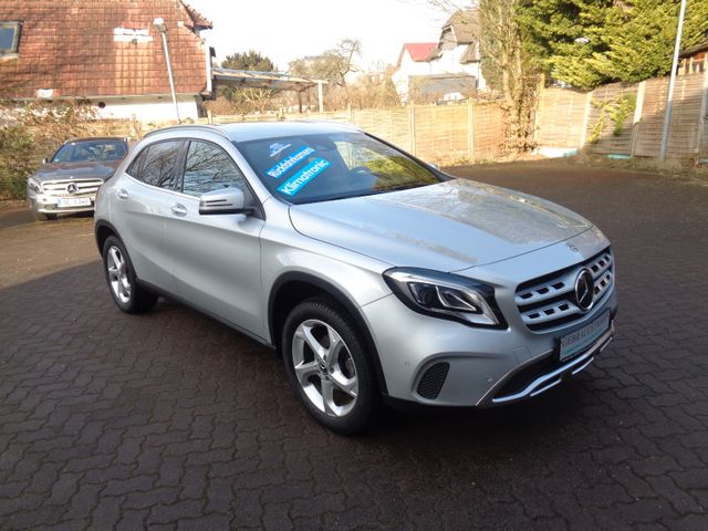 Mercedes-Benz GLA 200 Urban Kamera TOTWINKEL Navi PDC