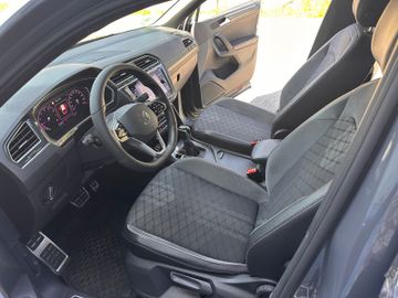Volkswagen Tiguan - 11