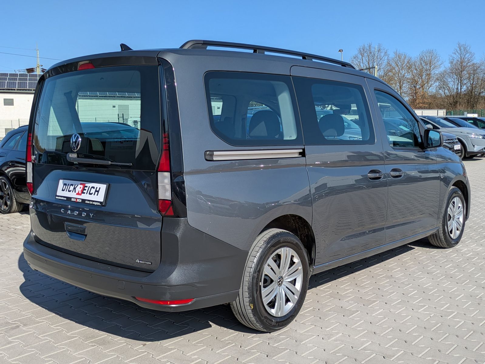 Fahrzeugabbildung Volkswagen Caddy Maxi 2.0 TDI 4Motion TEMP*KAMERA*APP*NAVI