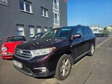 Toyota Highlander - Toyota Highlander mit Benzin-Antrieb