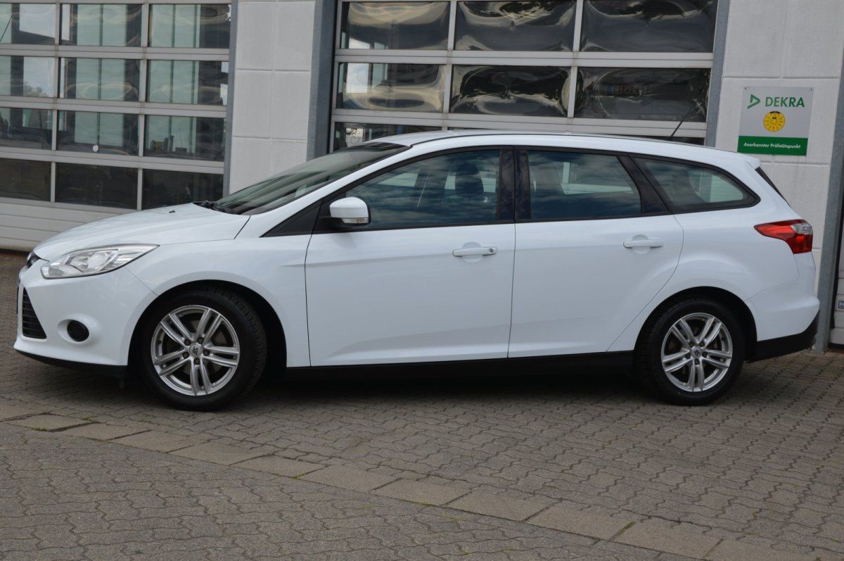Fahrzeugabbildung Ford Focus Turnier   Trend SHZ Frontscheibenheizung