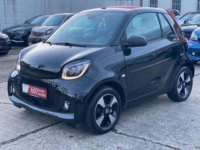 Smart Cabrio_EQ22KW SchnellLader_Exclusive_CarPlay_LED