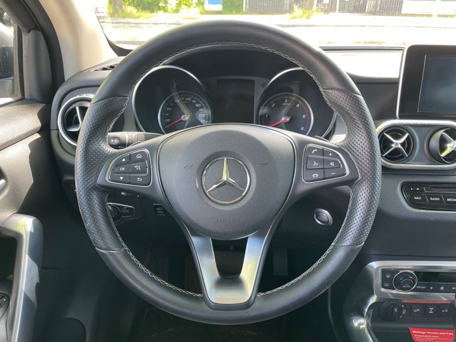 Fahrzeugabbildung Mercedes-Benz X 350d 4Matic DoKa*AluCab*Navi*4x4*Keyless*Kam*