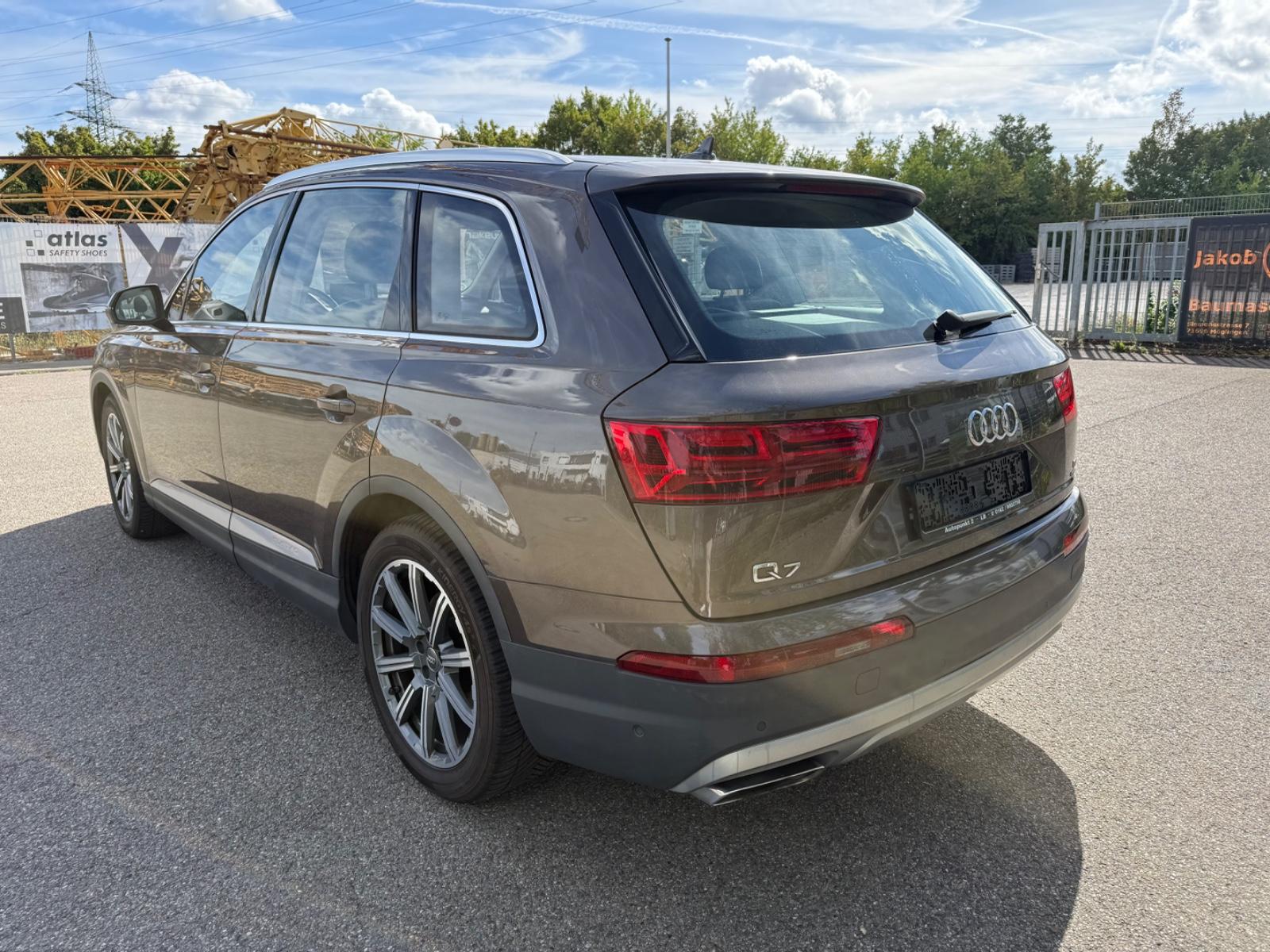 AUDI Q7 3.0 TDI QUATTRO 272CH