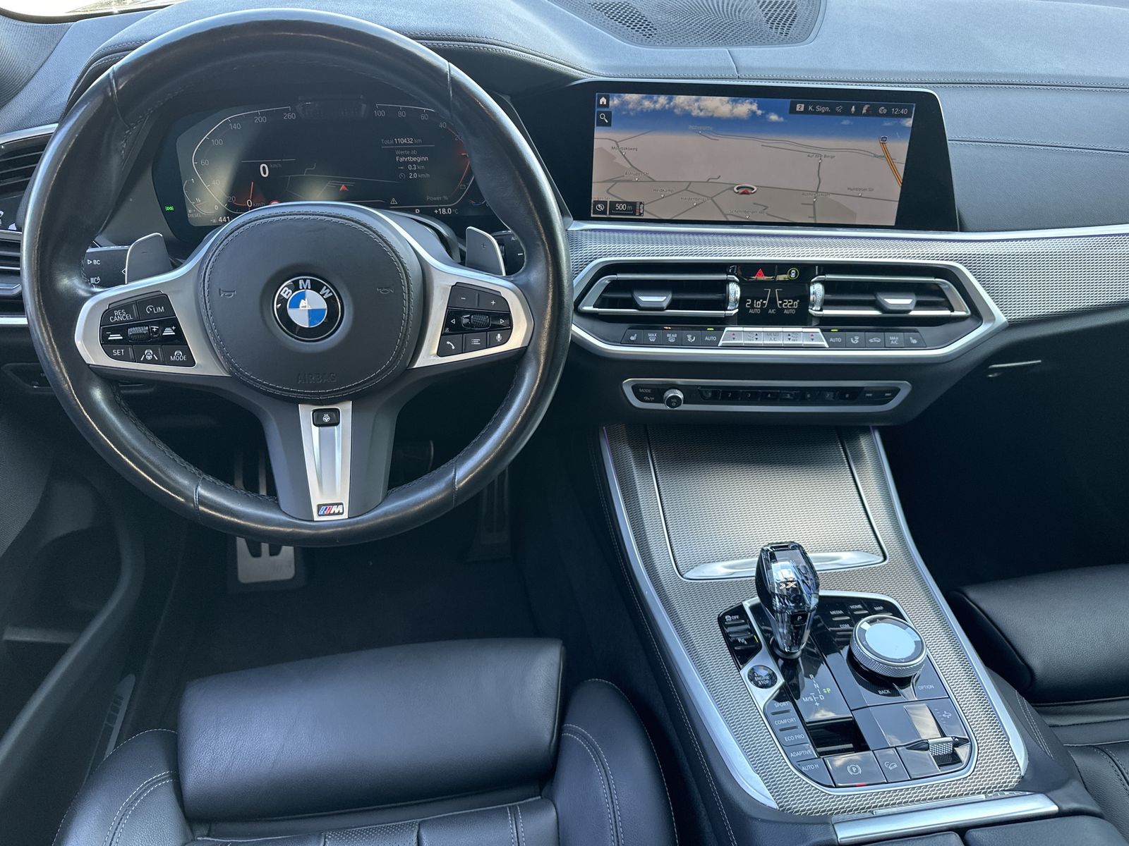 Fahrzeugabbildung BMW X5 xDrive30d M-Sport NAV+LASER+PANO+22ZO+HEAD-UP