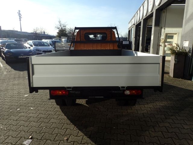 Fahrzeugabbildung Piaggio Porter NP6 TW TIPP 325 LR LPG START-Paket 308 Or
