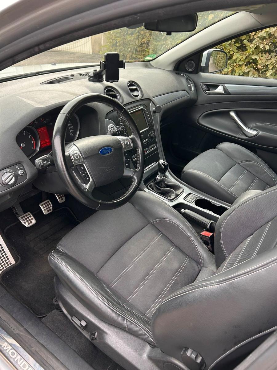 Ford Mondeo 2012 — photo 8