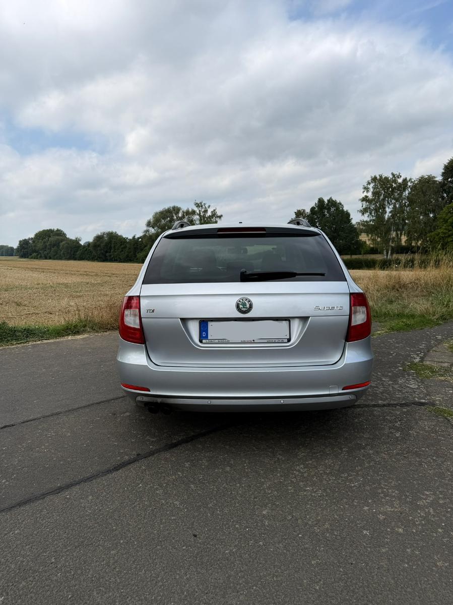 Skoda Superb 2013 — engine 1.968 cm³, 140 HP (103kW)