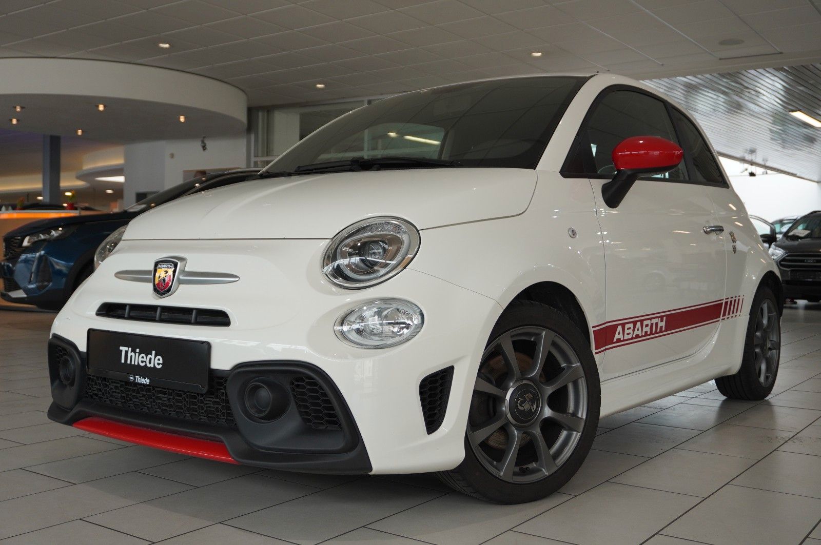 Fahrzeugabbildung Abarth 595 1.4 T-JET CORSA NAVI/LED/VIRTUAL/SPORT/DAB+