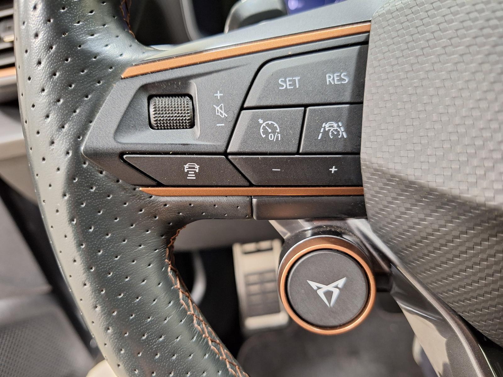 Cupra Leon ST 2.0 TSI VZ 4Drive BEATS Alu19'' FULL LIN, миниатюра 23