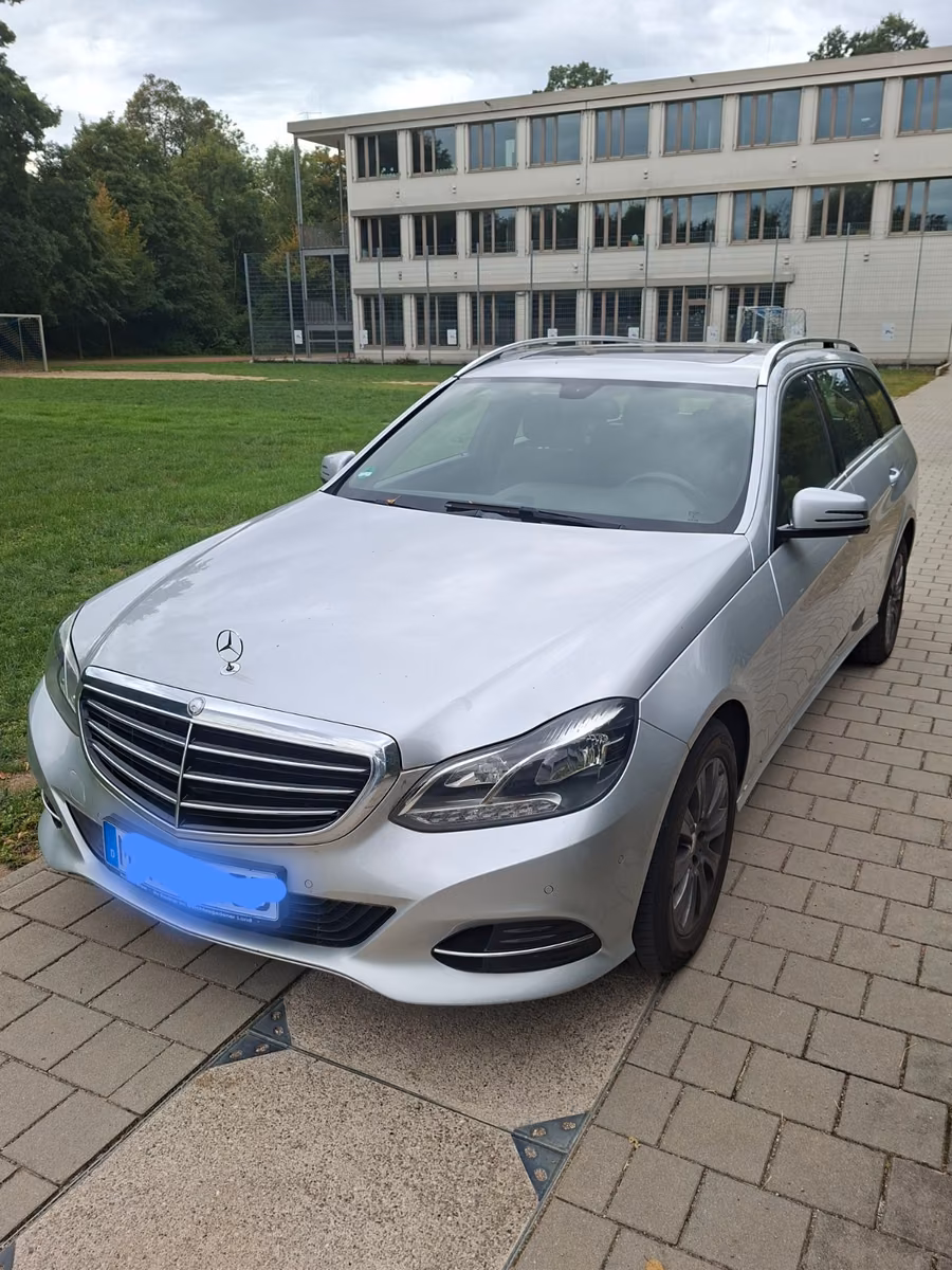 Mercedes-Benz E 220 d T-Model 9G Tronic