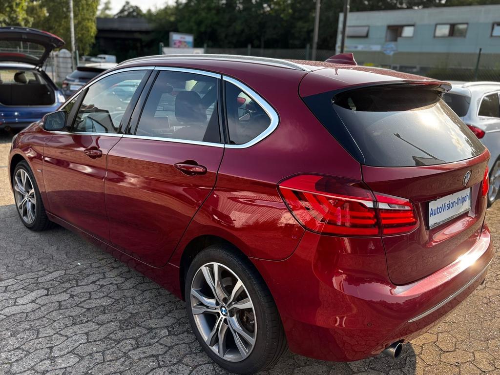 BMW 225