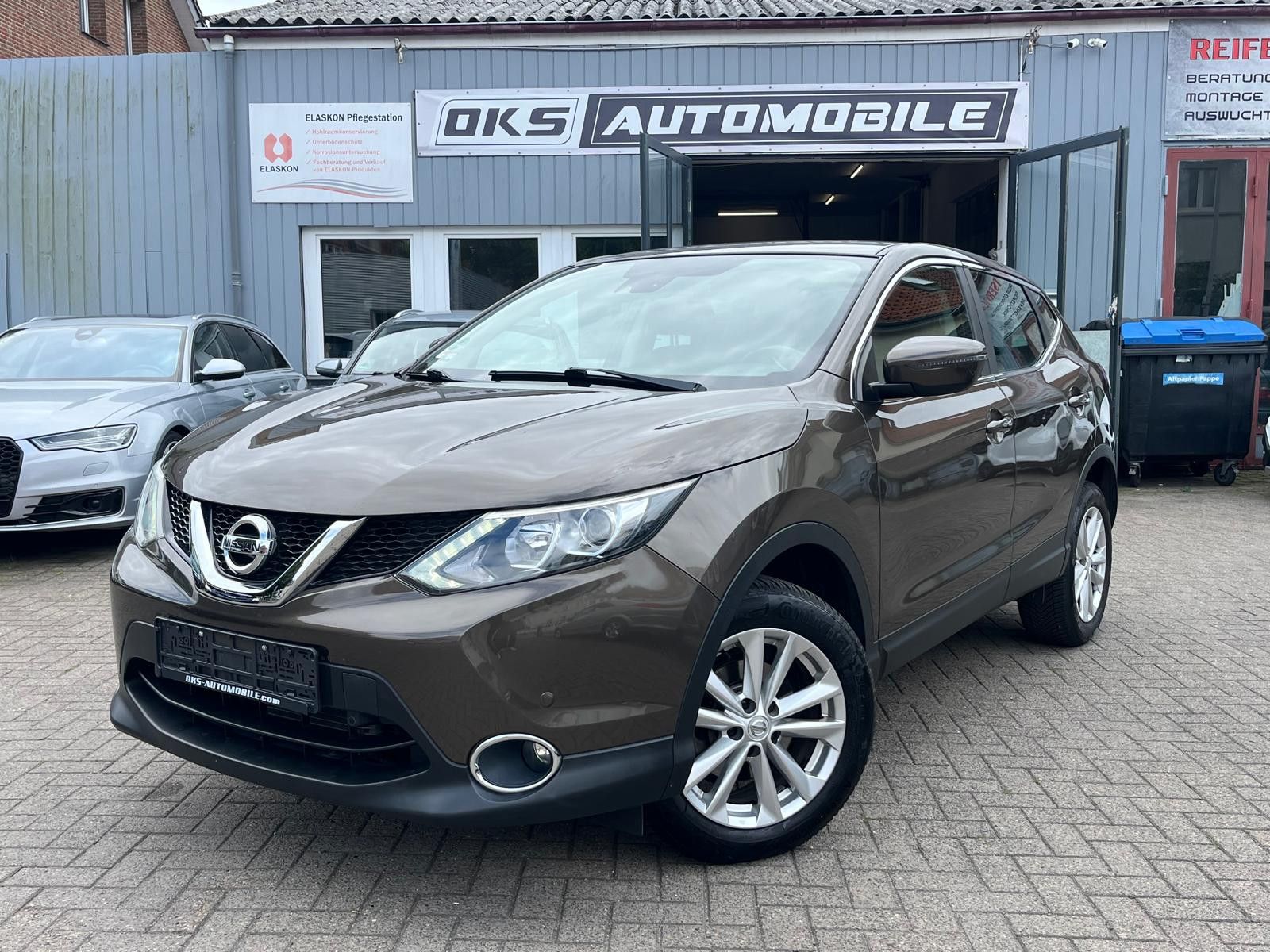 Nissan Qashqai - 1