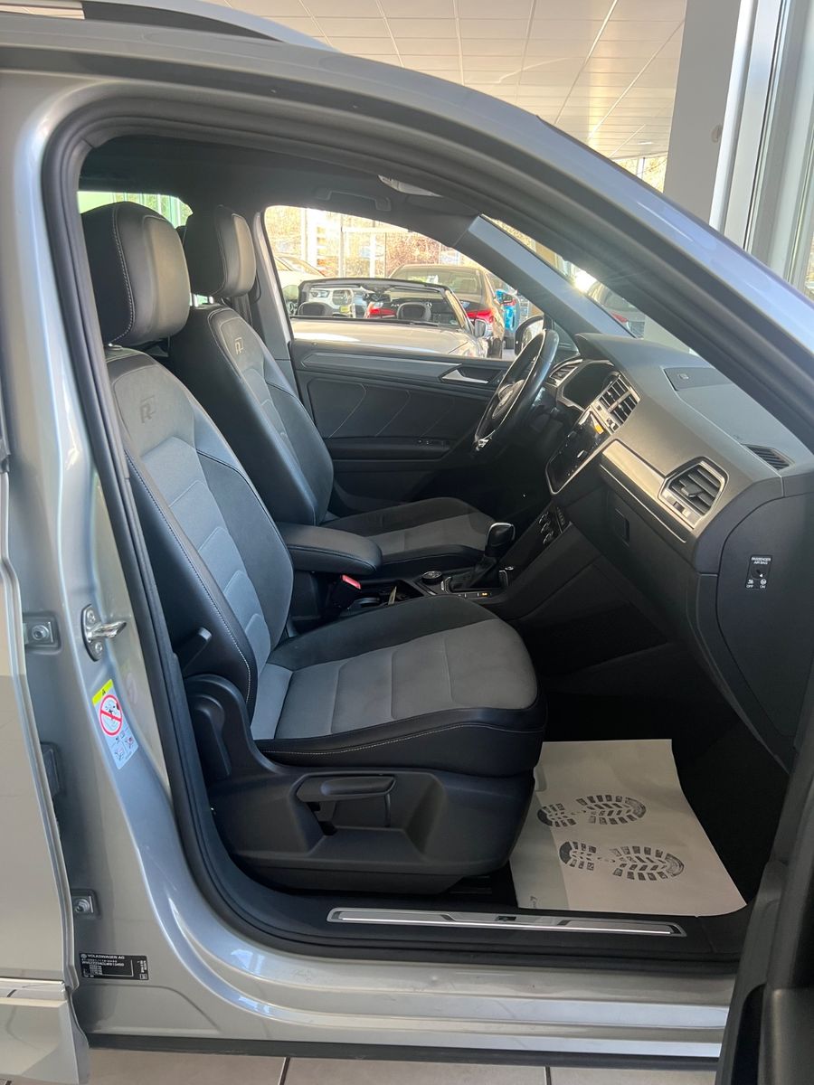 Fahrzeugabbildung Volkswagen Tiguan Highline 2.0TDI DSG 4Motion R-Line
