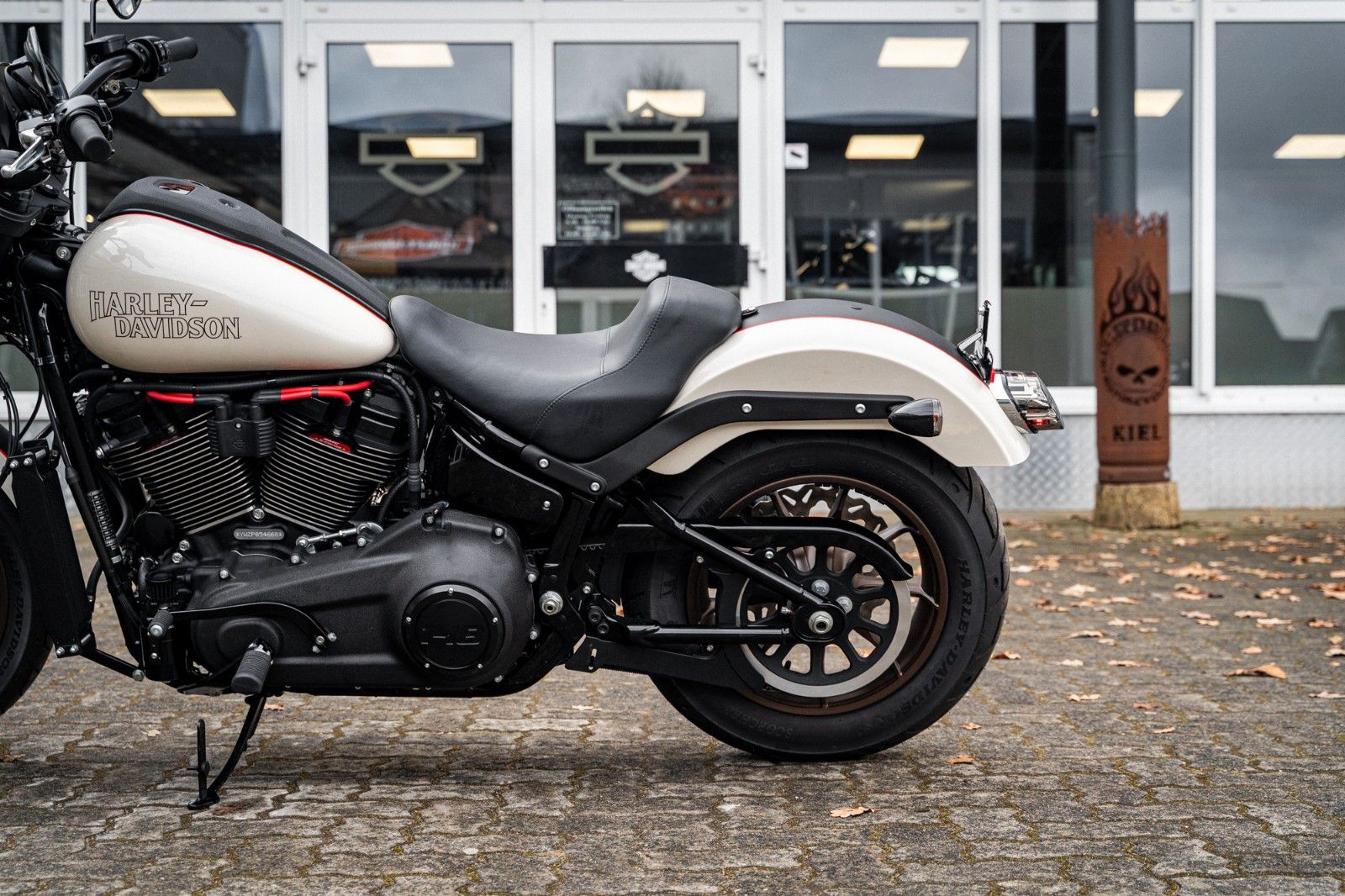 Fahrzeugabbildung Harley-Davidson TORXSTER FXLRS LOW RIDER S 148 CUI - JEKILL&HYDE