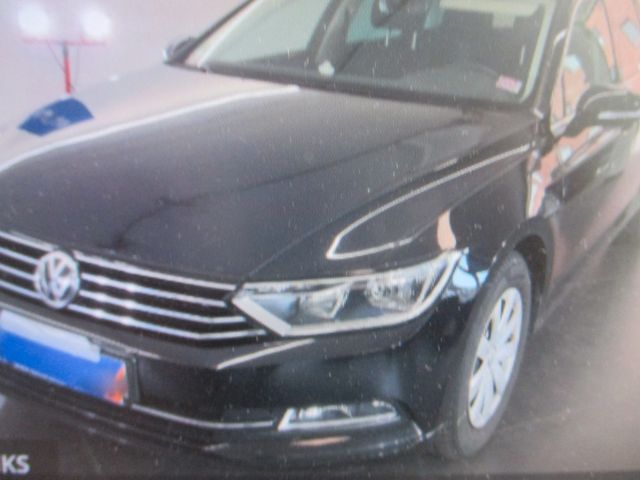 VW Passat Variant Comfortline +AHK+Navi