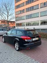 Ford Focus 1,0 EcoBoost 92kW Trend Turnier Auto - Ford Focus: Kombi