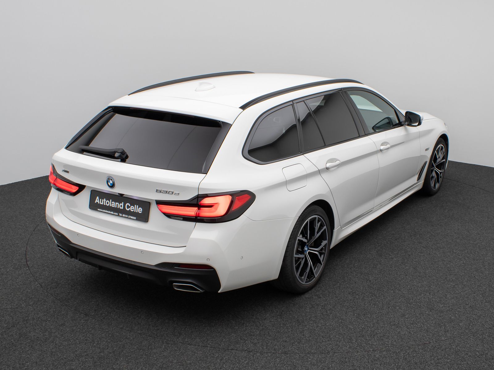 Fahrzeugabbildung BMW 530e xD M Sport 360°Laser HUD DAB H/K AHK Komfor
