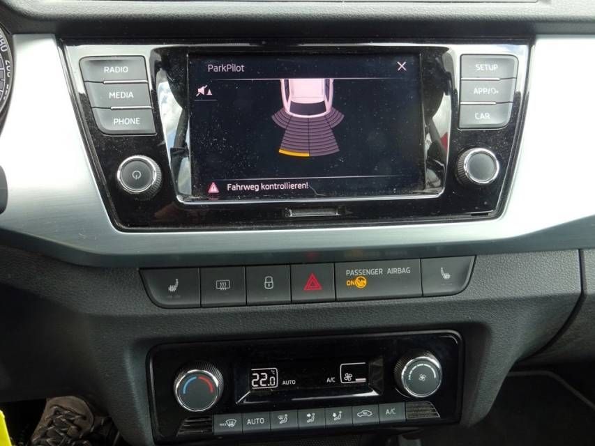 Fahrzeugabbildung SKODA Fabia Combi 1.0 TSI Ambition