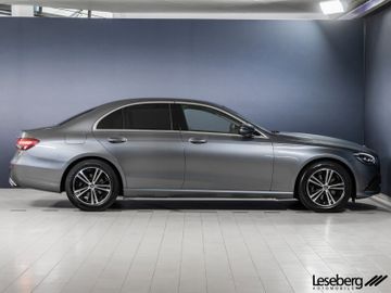 Mercedes E 200 - 4