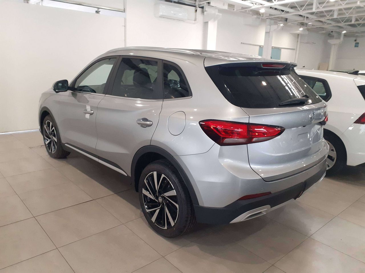 MG ZS 1.5 hybrid Luxury automatica KM0 05/2026 imagem 3