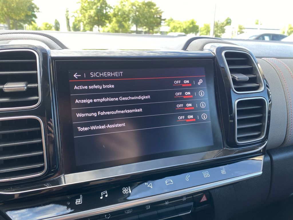 Fahrzeugabbildung Citroën C5 Aircross PT 130 S&S FEEL *Sitzh.*Navi*Cam*