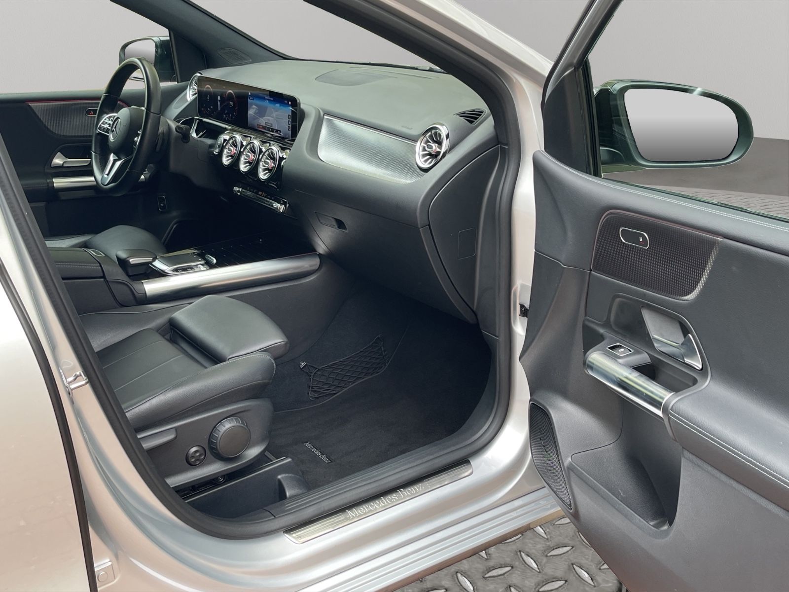 Mercedes-Benz B 200 AUTOM LEDER DIGITAL JUNGE STERNE GARANTIE foto 18