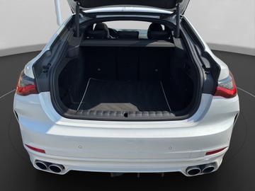 2022 Alpina D4 — миниатюра 15