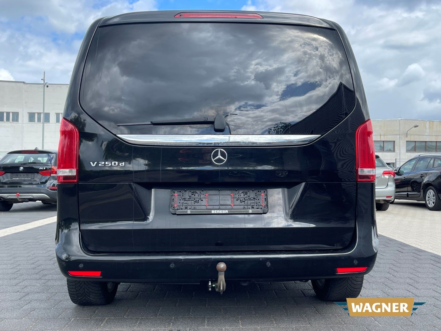 Fahrzeugabbildung Mercedes-Benz V 250 d SCORE kompakt CDI BT Motorschaden