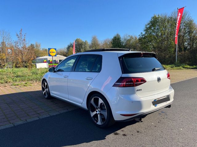 Volkswagen Golf GTI VII (Keyless-Go, Panorama-Dach)