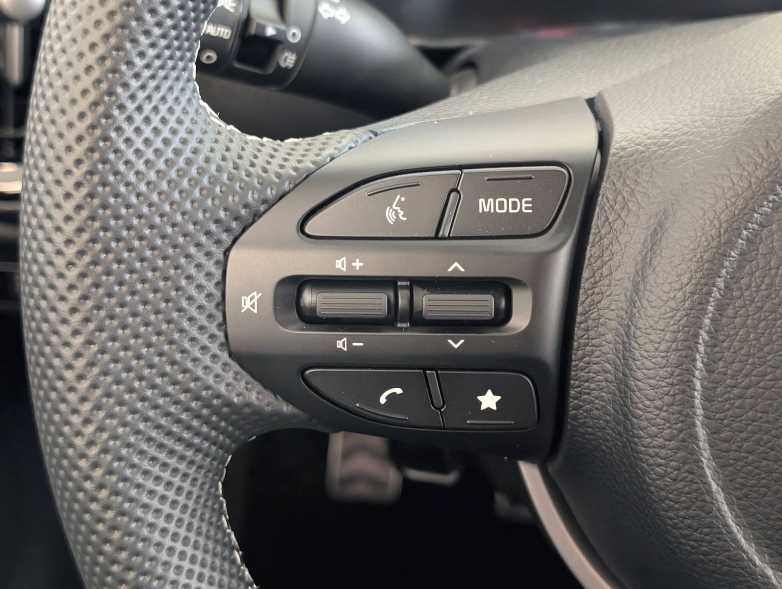 KIA Picanto 1.0 GDI MT GT-Line Navi 16-Zoll Kamera – Bild 26