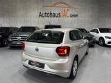 Volkswagen Polo VI Comfortline/NAVI/SHZ/TOTW/TEILLEDER - silberne Volkswagen Polo