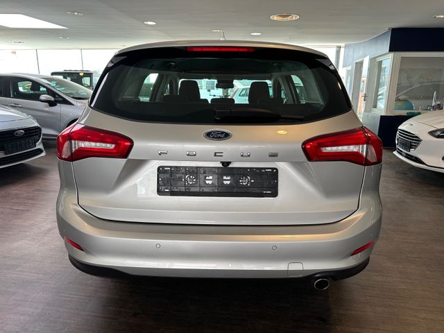Fahrzeugabbildung Ford Focus Turnier Cool & Connect*RFK*SHZ*SPURH.*1.HD