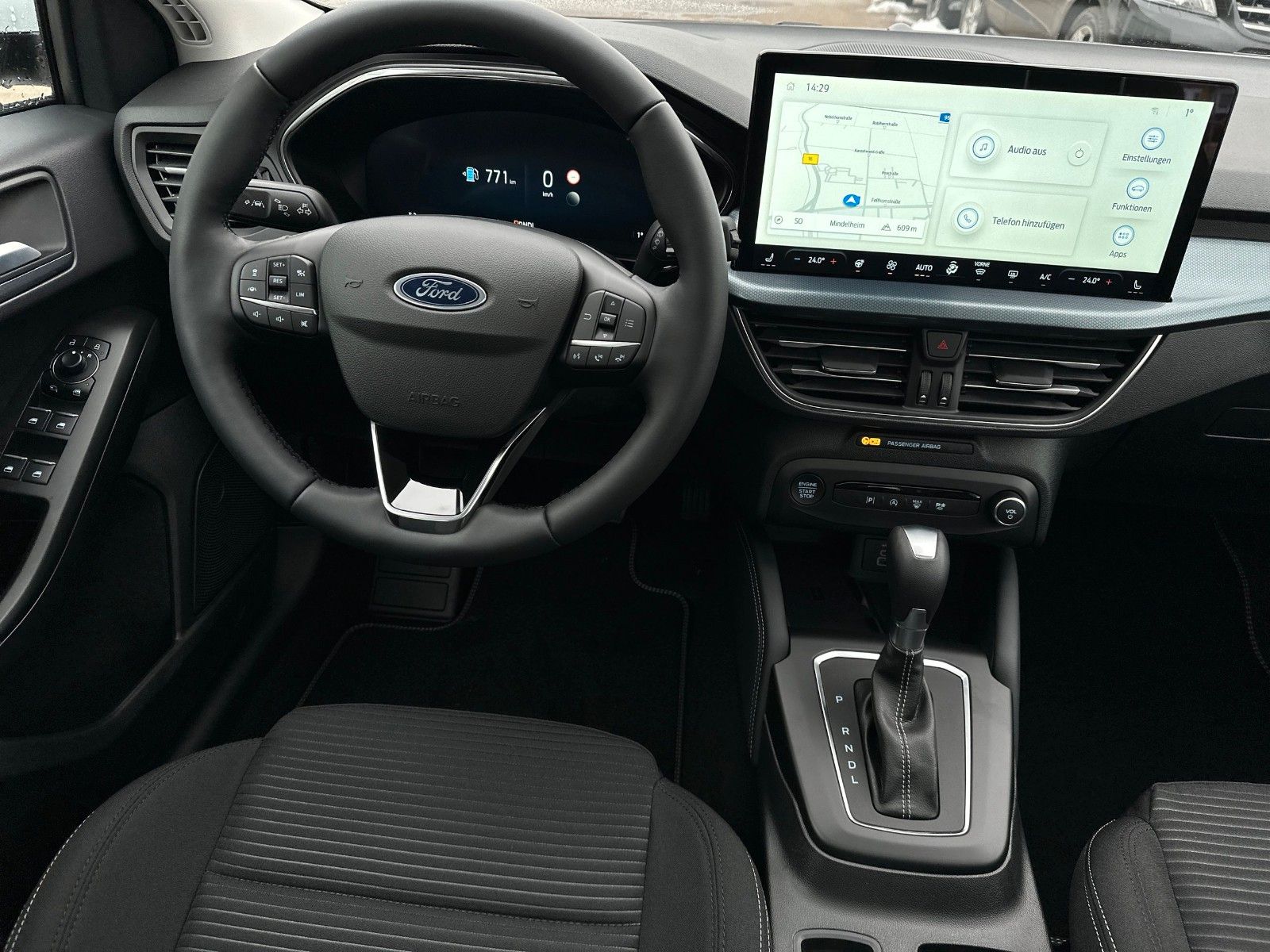 Fahrzeugabbildung Ford Focus Turnier Active X, FAHRASSISTENZPAKET, PANO