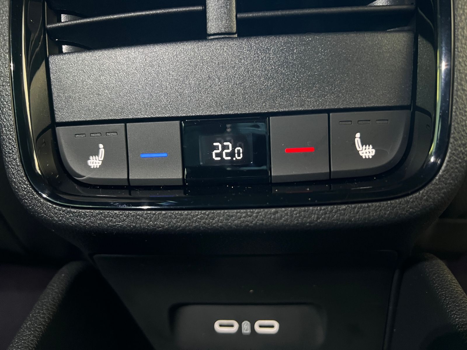 Fahrzeugabbildung SKODA Octavia Combi IV Sportline 2.0 TDI DSG *AHK, LED