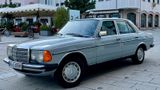 Mercedes-Benz 230 E Automatik, 2.Hand, MB-Scheckheft, rostfrei - Oldtimer: Mb