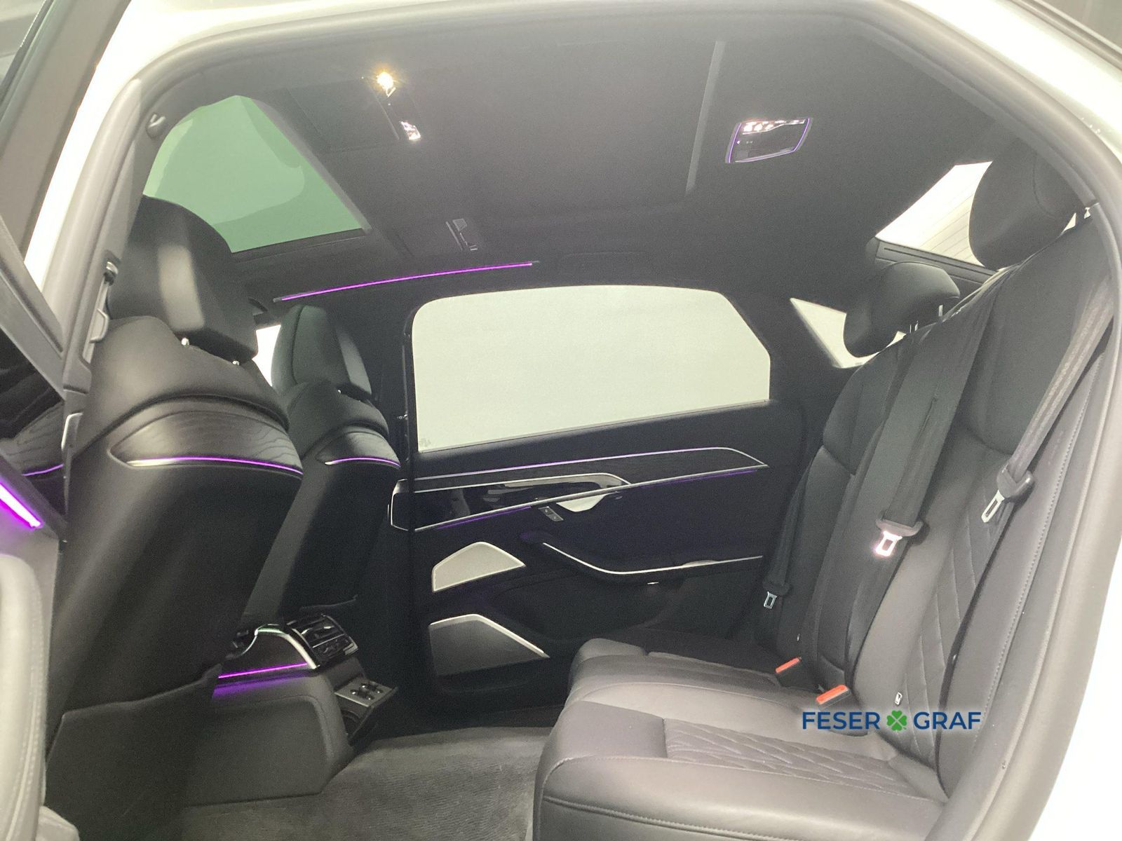 Audi A8 - Bild 12